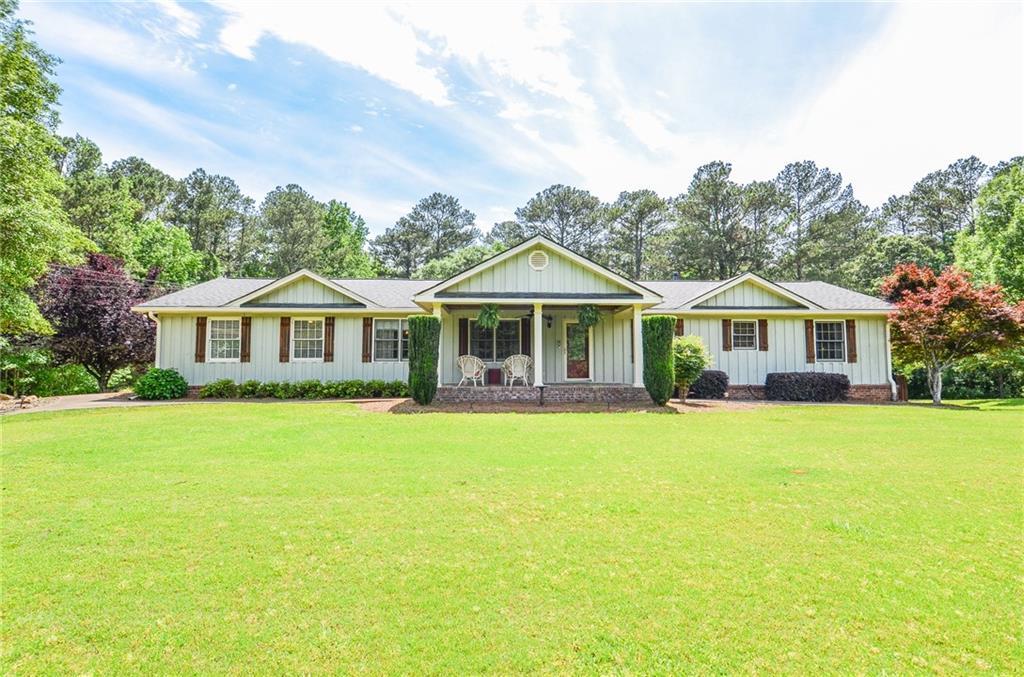 2997 Happy Hollow Dr., Conyers, GA 30094