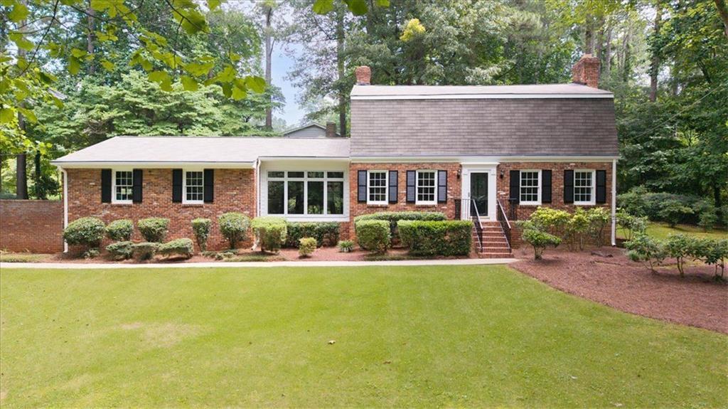 2179 Mountclaire Ct., Stone Mountain, GA 30087