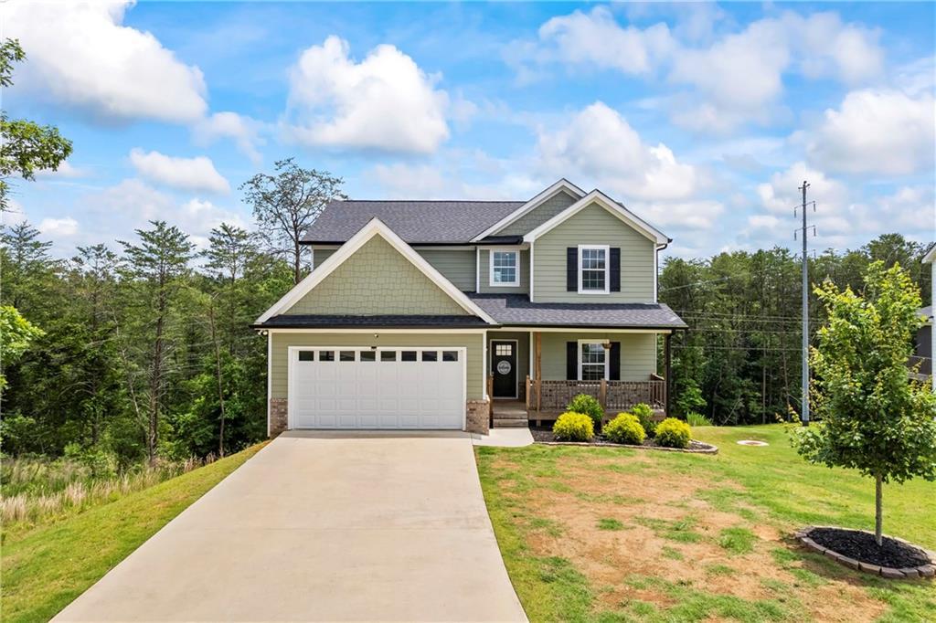 6422 Woodland Station Dr., Lula, GA 30554