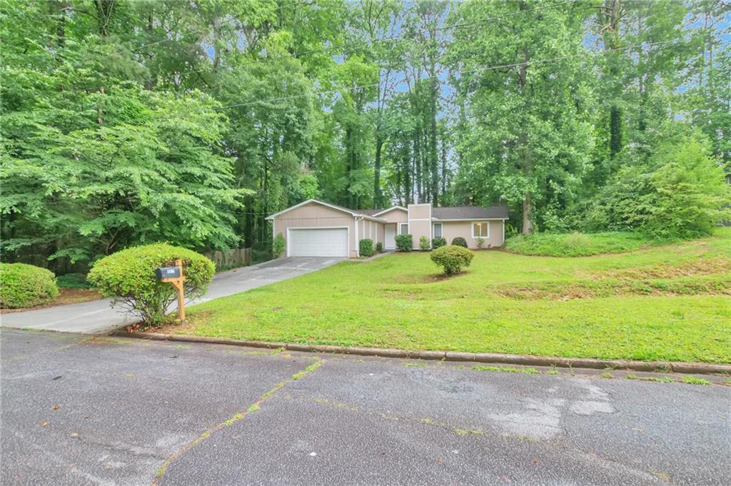 5577 Whittondale Rd., Lithonia, GA 30058