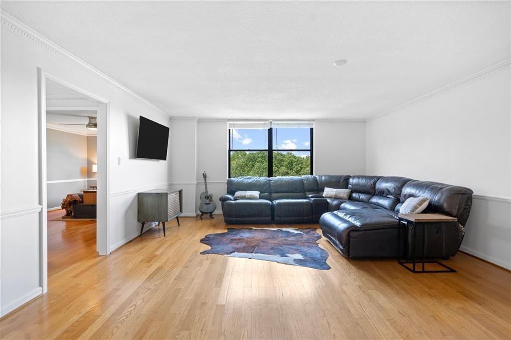 2965 Pharr Court South #817, Atlanta, GA 30305