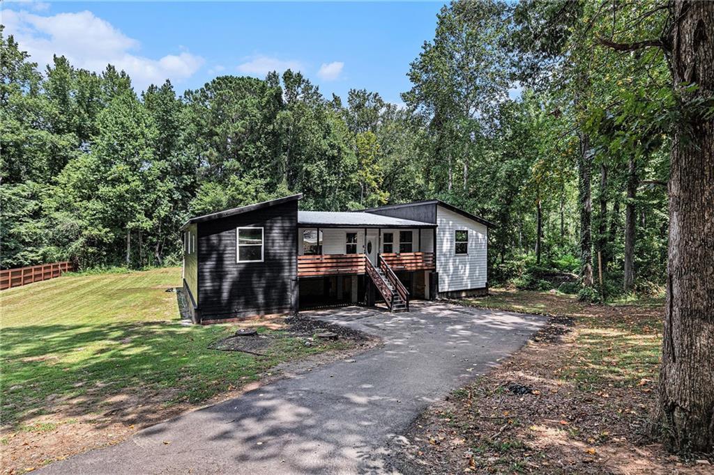 140 Indian Lake Dr., Hiram, GA 30141