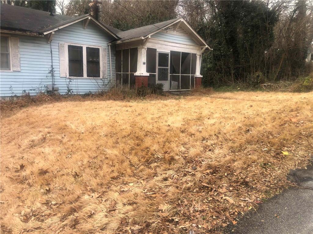 702 Emily Pl., Atlanta, GA 30318