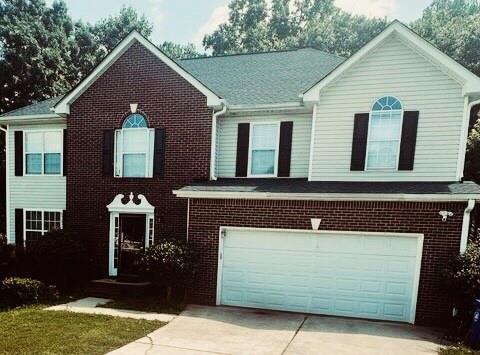 3233 Rockmill Dr., Ellenwood, GA 30294