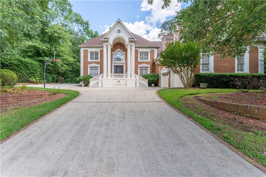 5435 Chelsen Wood Dr., Duluth, GA 30097
