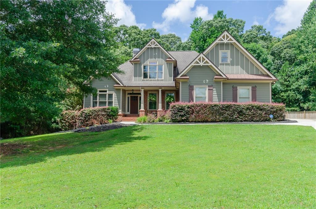 1404 Fairwinds Ct., Loganville, GA 30052