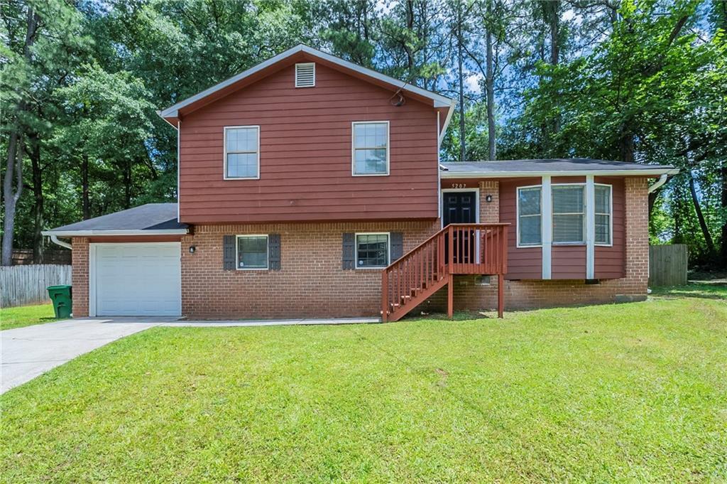 5207 Shawn Ln., Stone Mountain, GA 30088