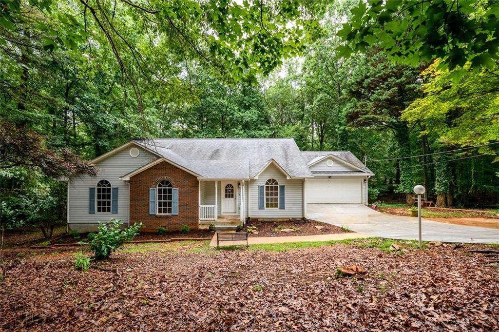 3105 The Trail Rd., Gainesville, GA 30501
