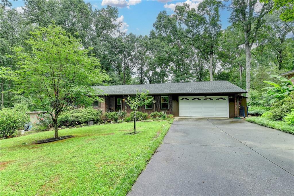 3229 Richwood Dr., Duluth, GA 30096