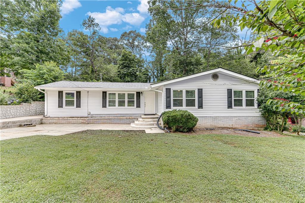1353 Dunn Dr., Gainesville, GA 30501