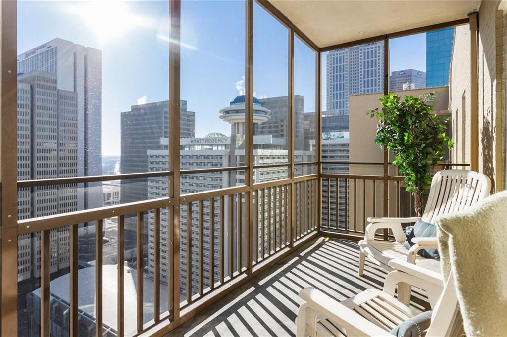 300 Peachtree St. #24F, Atlanta, GA 30308