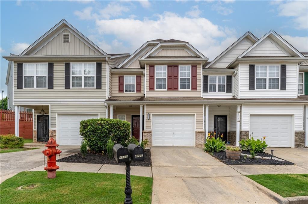 4905 Vireo Dr., Flowery Branch, GA 30542