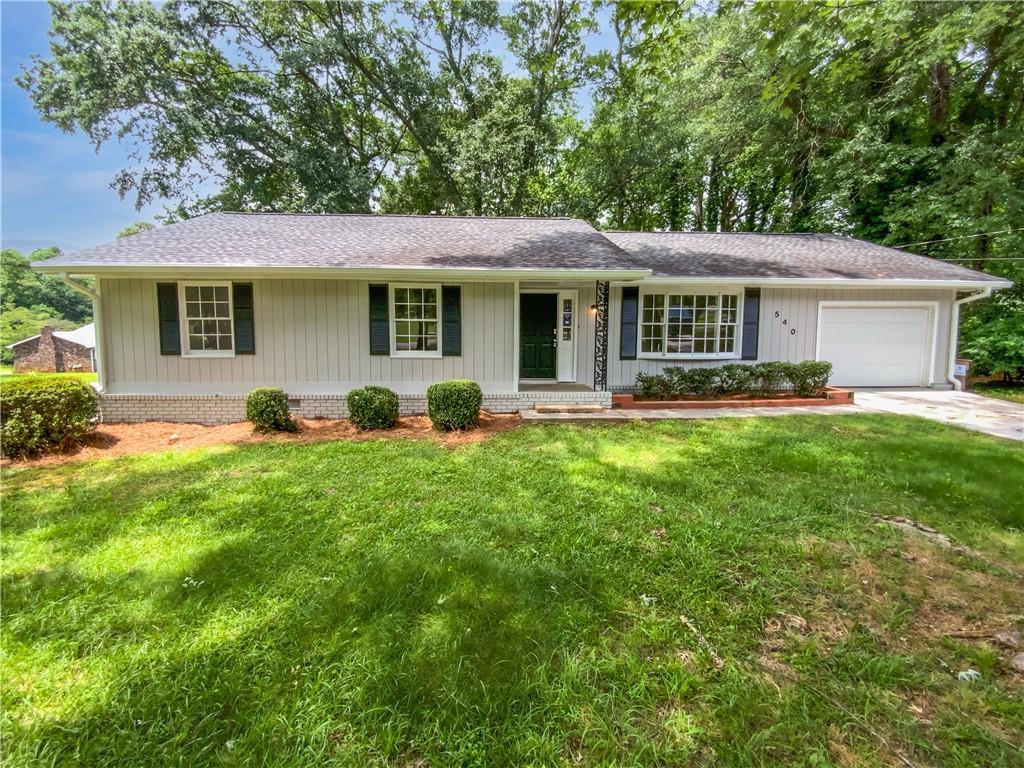 540 Stockwood Dr., Woodstock, GA 30188