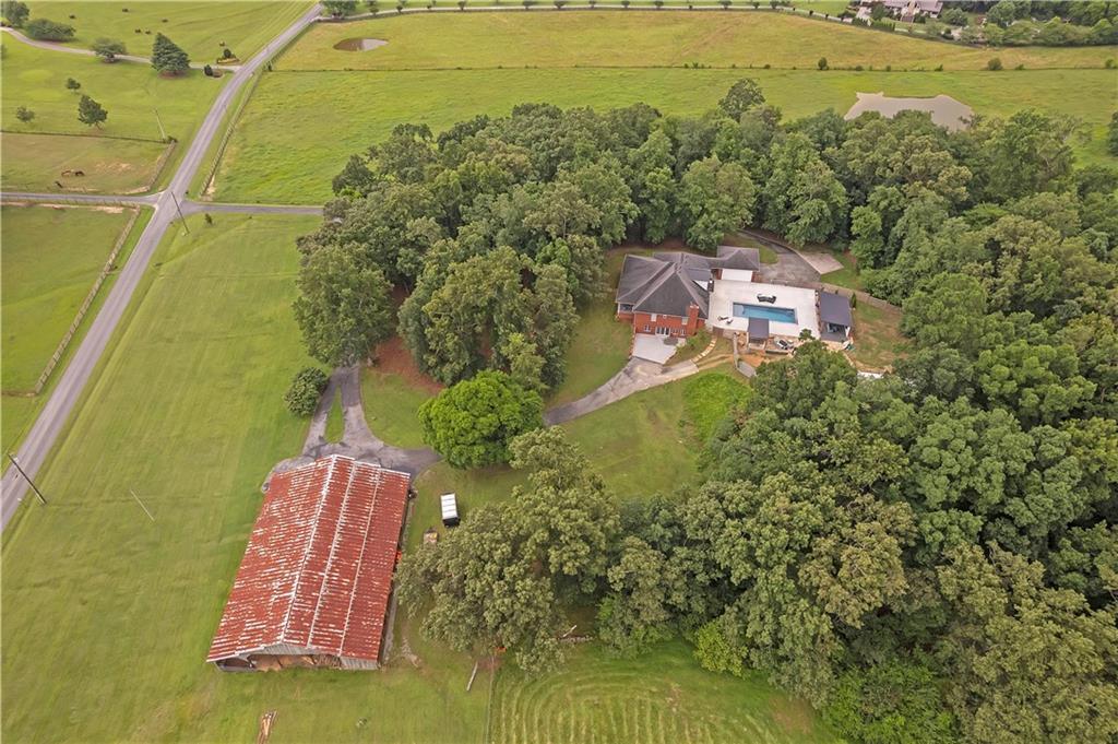 320 School House Rd., Calhoun, GA 30701