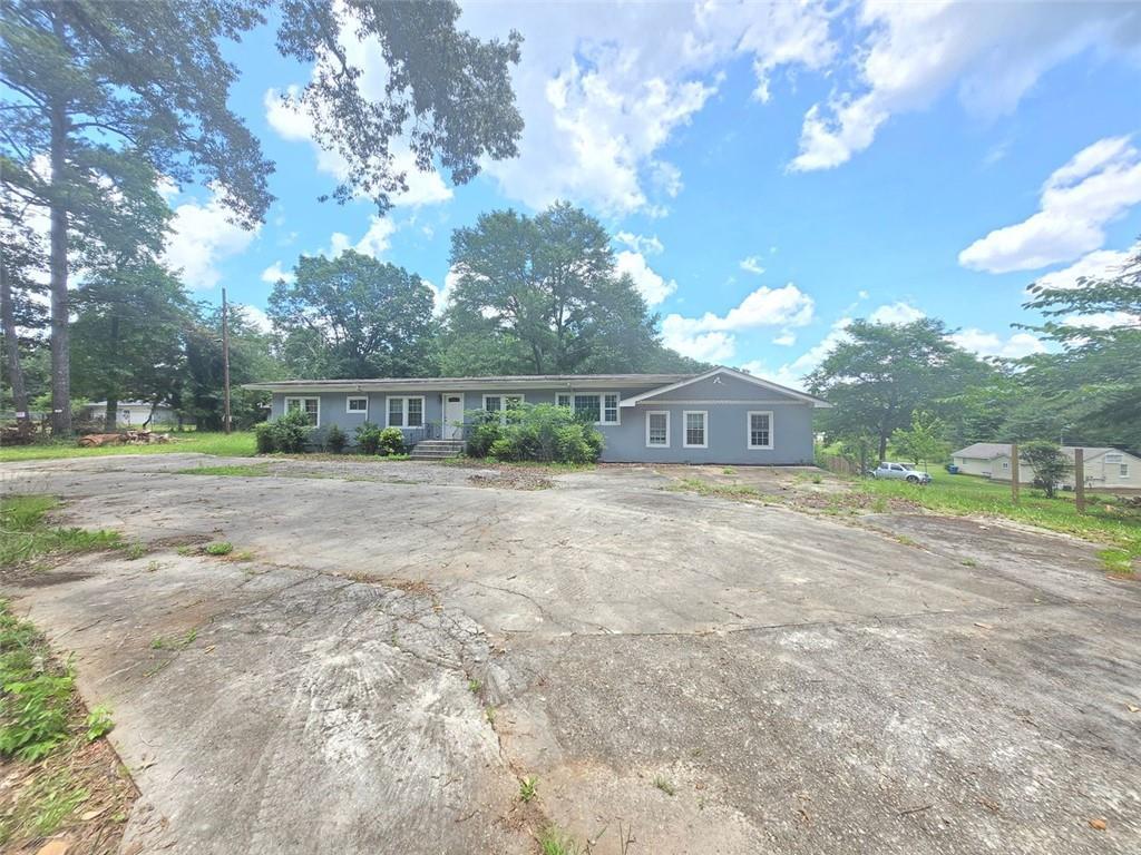4945 Campbellton Rd., Atlanta, GA 30331