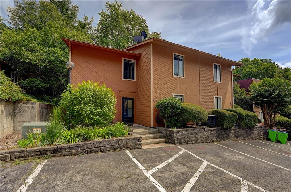 834 Lake Hollow Blvd., Marietta, GA 30064