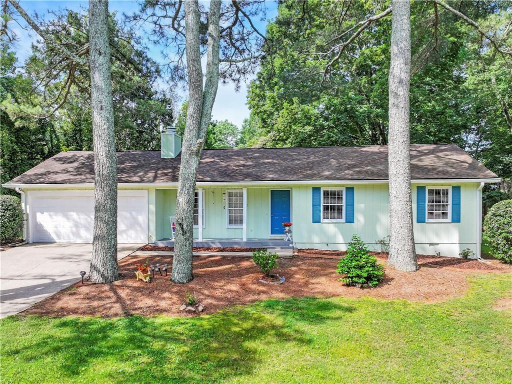 5415 Hickory Pl., Oakwood, GA 30566