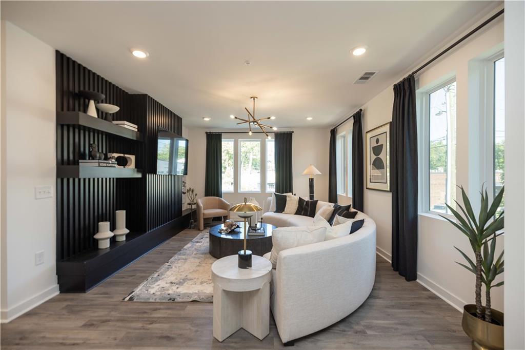 392 Pratt Dr. #2014, Atlanta, GA 30315