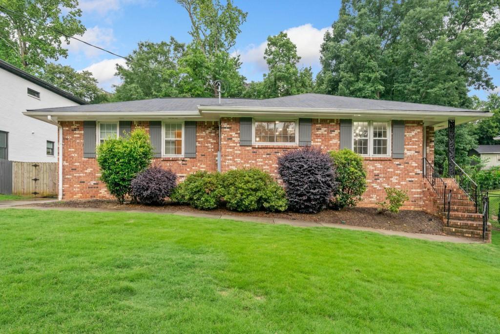 1315 Merry Ln., Atlanta, GA 30329