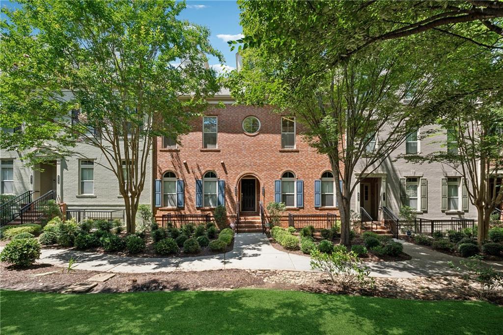 819 Perennial Dr., Atlanta, GA 30328