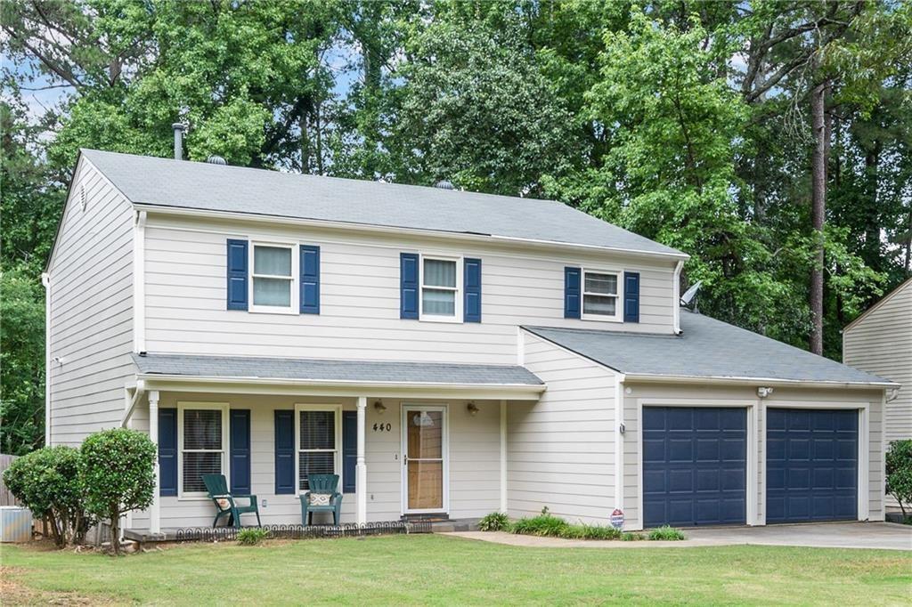 440 Barrington Dr., Roswell, GA 30076