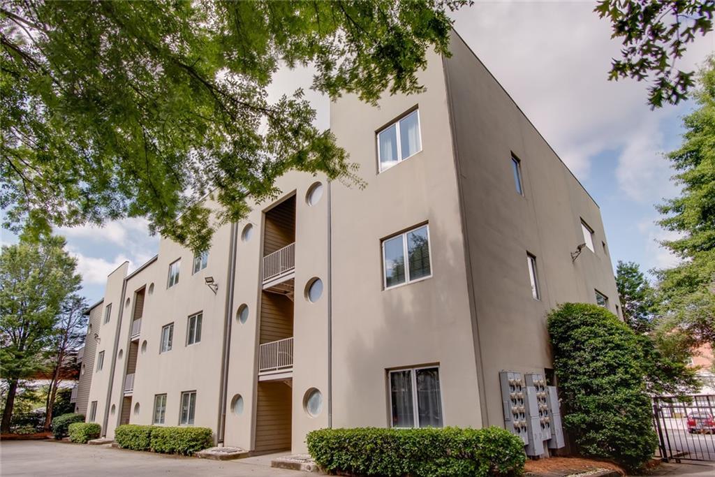 15 Waddell St. #101, Atlanta, GA 30307