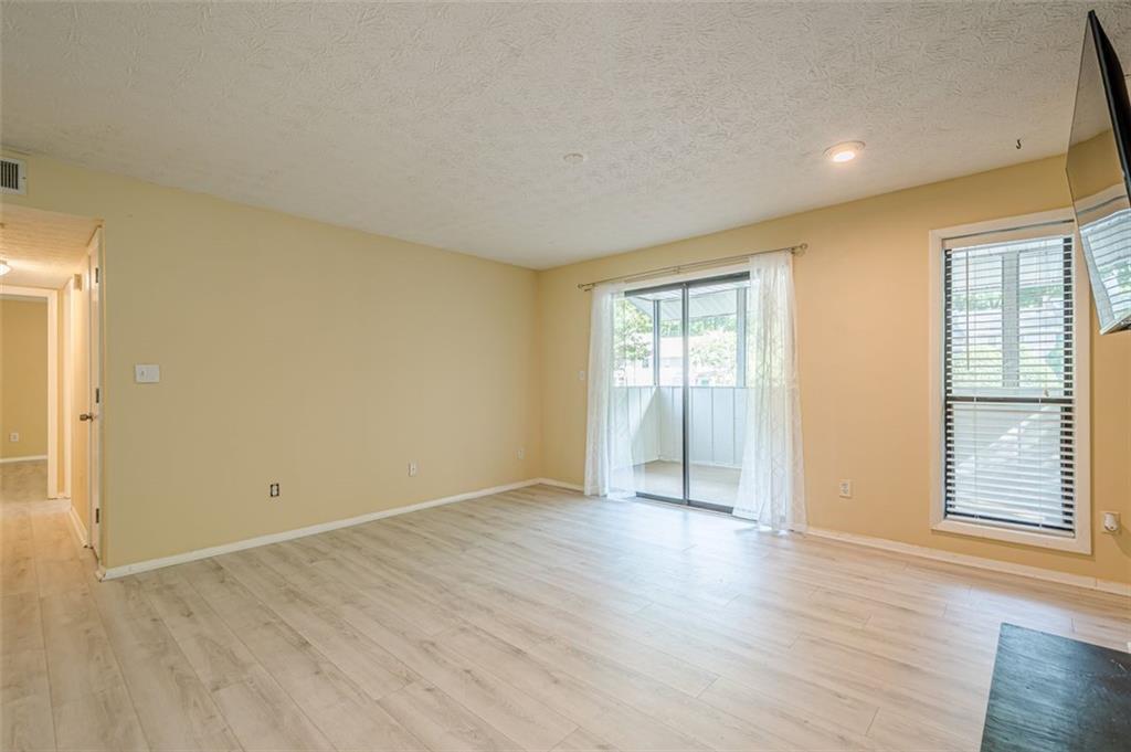 1102 Wynnes Ridge Cir., Marietta, GA 30067