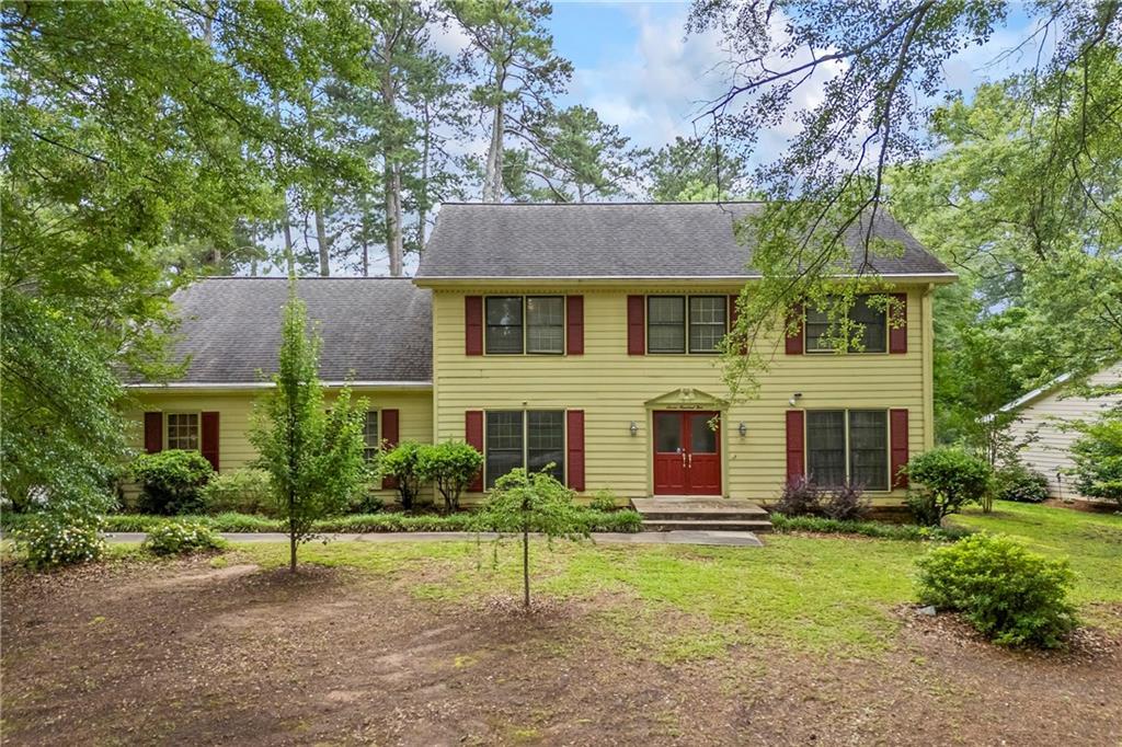 705 Clubhouse Dr., Conyers, GA 30094