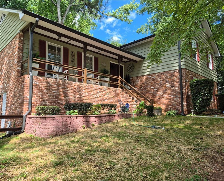 4094 Carlisle Pl., Stone Mountain, GA 30083