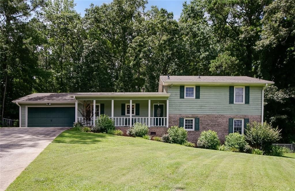 3359 Villa Ln., Douglasville, GA 30135