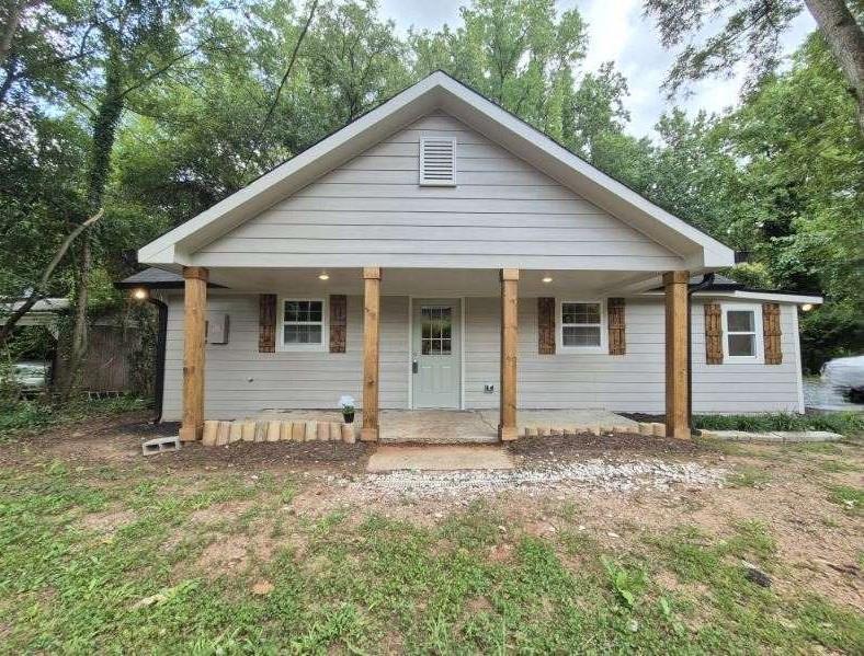 78 Five Points St., Monticello, GA 31064