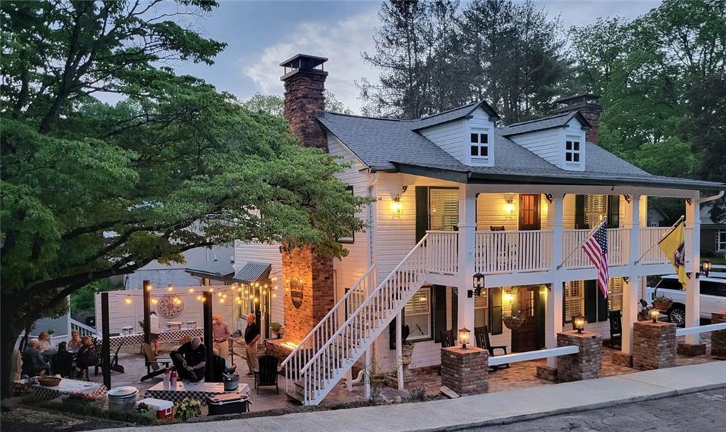 168 W West Main St., Dahlonega, GA 30533