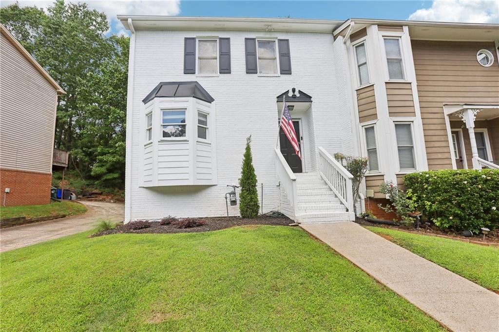 208 Hembree Park Ter., Roswell, GA 30076