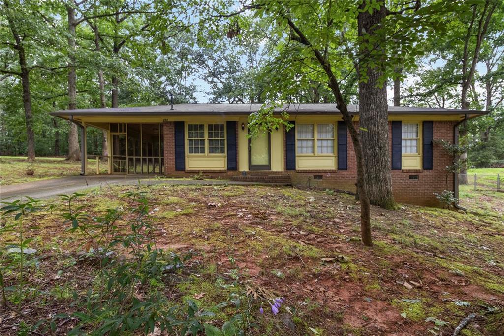 223 Dogwood Ln., Lawrenceville, GA 30046