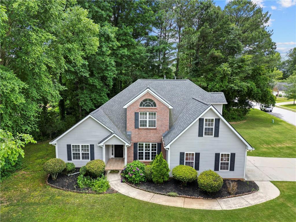 504 Bradford Park Ct., Loganville, GA 30052