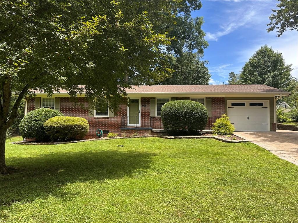 4212 Worth St., Acworth, GA 30101