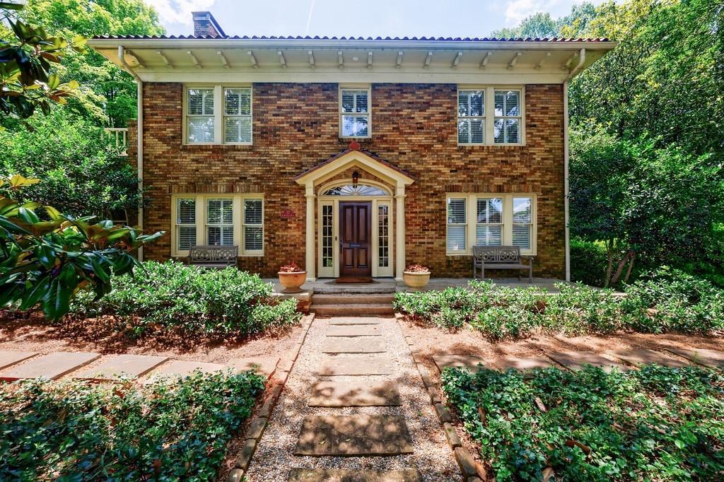 27 S Avondale Rd., Avondale Estates, GA 30002