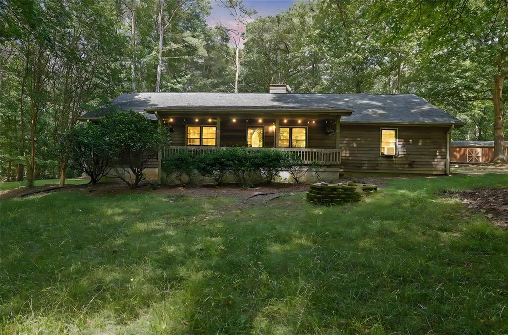 6896 Heardsville Rd., Cumming, GA 30028