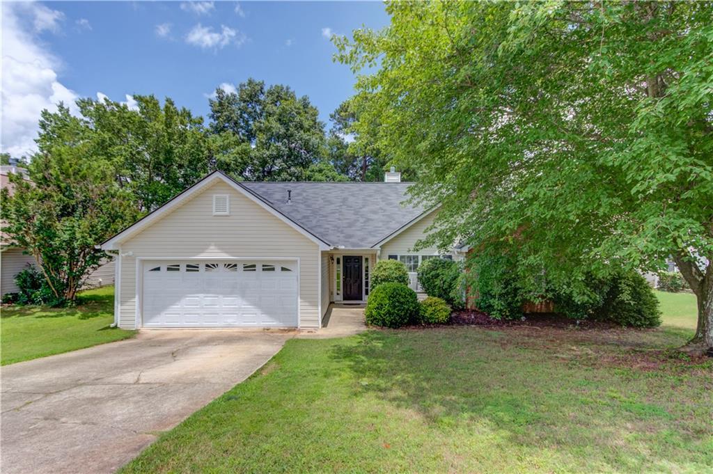 949 Harbins Pass Dr., Dacula, GA 30019