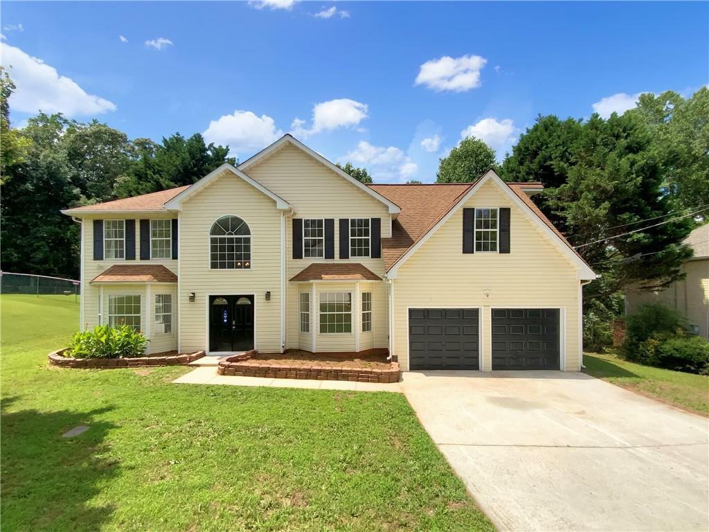 5159 Round Table Dr., Ellenwood, GA 30294