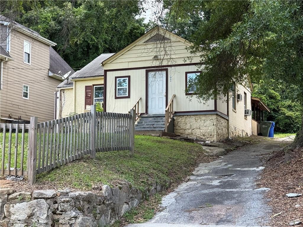 2009 Baker Rd., Atlanta, GA 30318