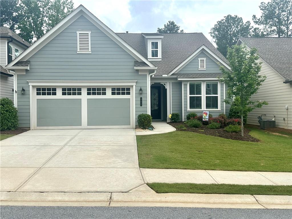 380 Falcon Way, Hoschton, GA 30548