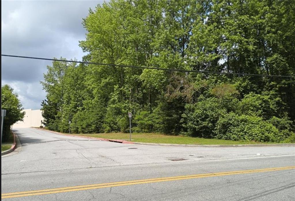 3825 Oak Grove Rd., Loganville, GA 30052