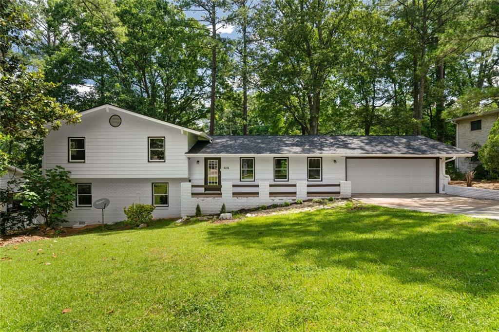 4214 Williamsburg Dr., College Park, GA 30337