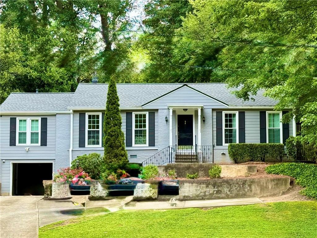 747 Channing Dr., Atlanta, GA 30318