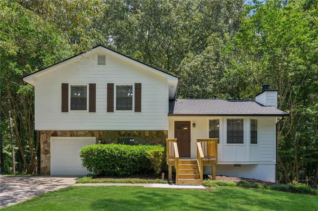4030 Tanglewood Rd., Snellville, GA 30039