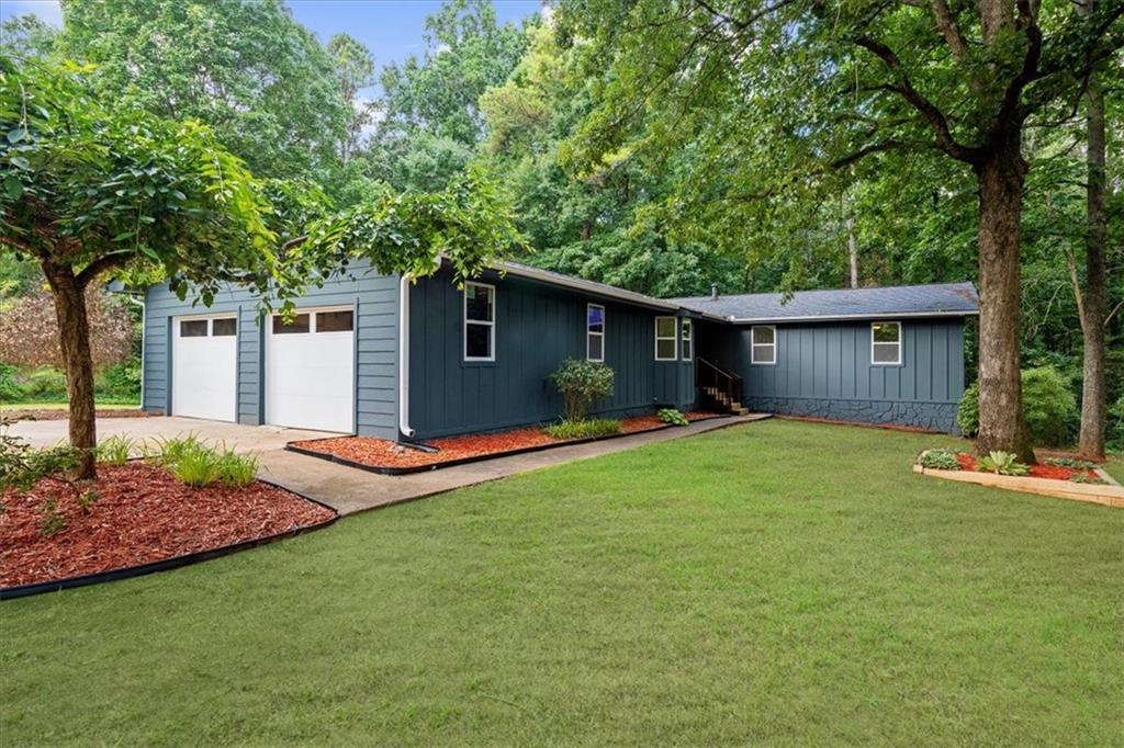 30 Roseberry Dr., Stockbridge, GA 30281