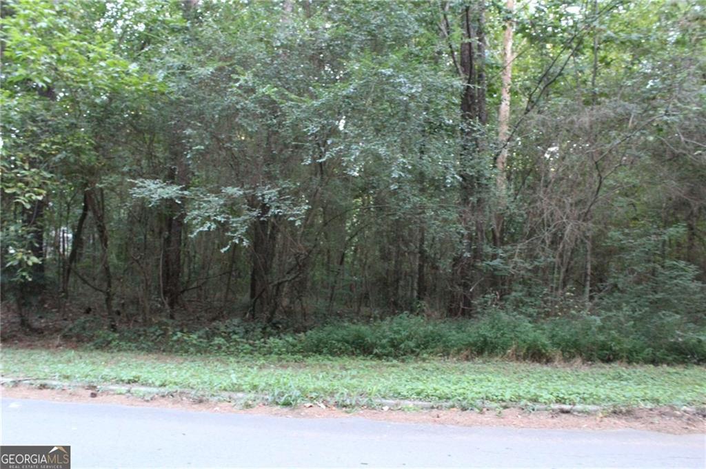 5743 Tunbridge Wells Rd., Lithonia, GA 30058