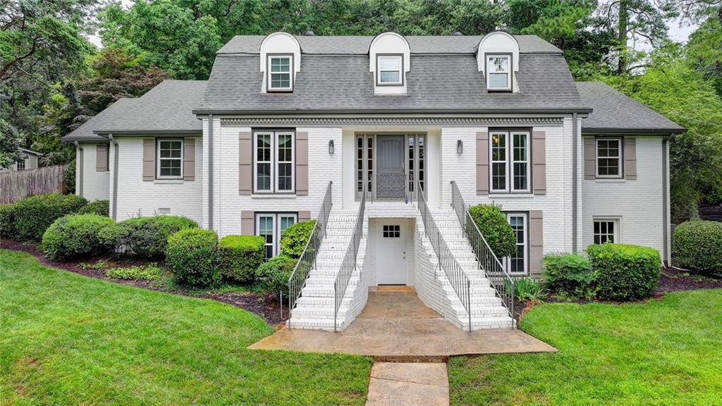 5105 Vernon Oaks Dr., Dunwoody, GA 30338