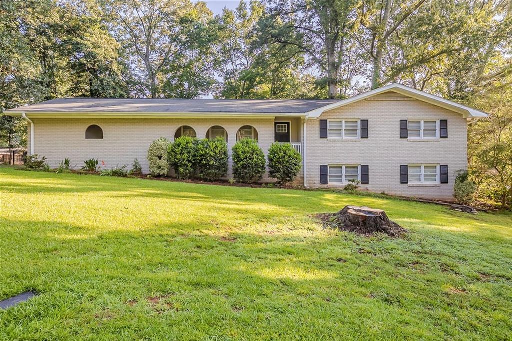 6407 Shore Dr., Douglasville, GA 30135